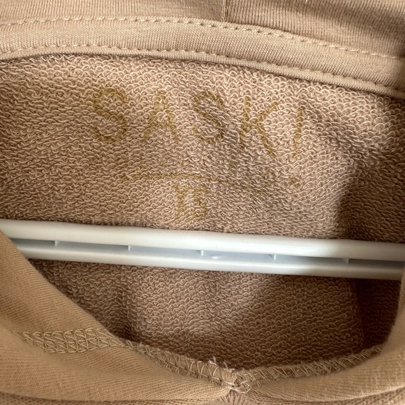 Saski Collection Cropped Hoodie - Picture 6 of 11